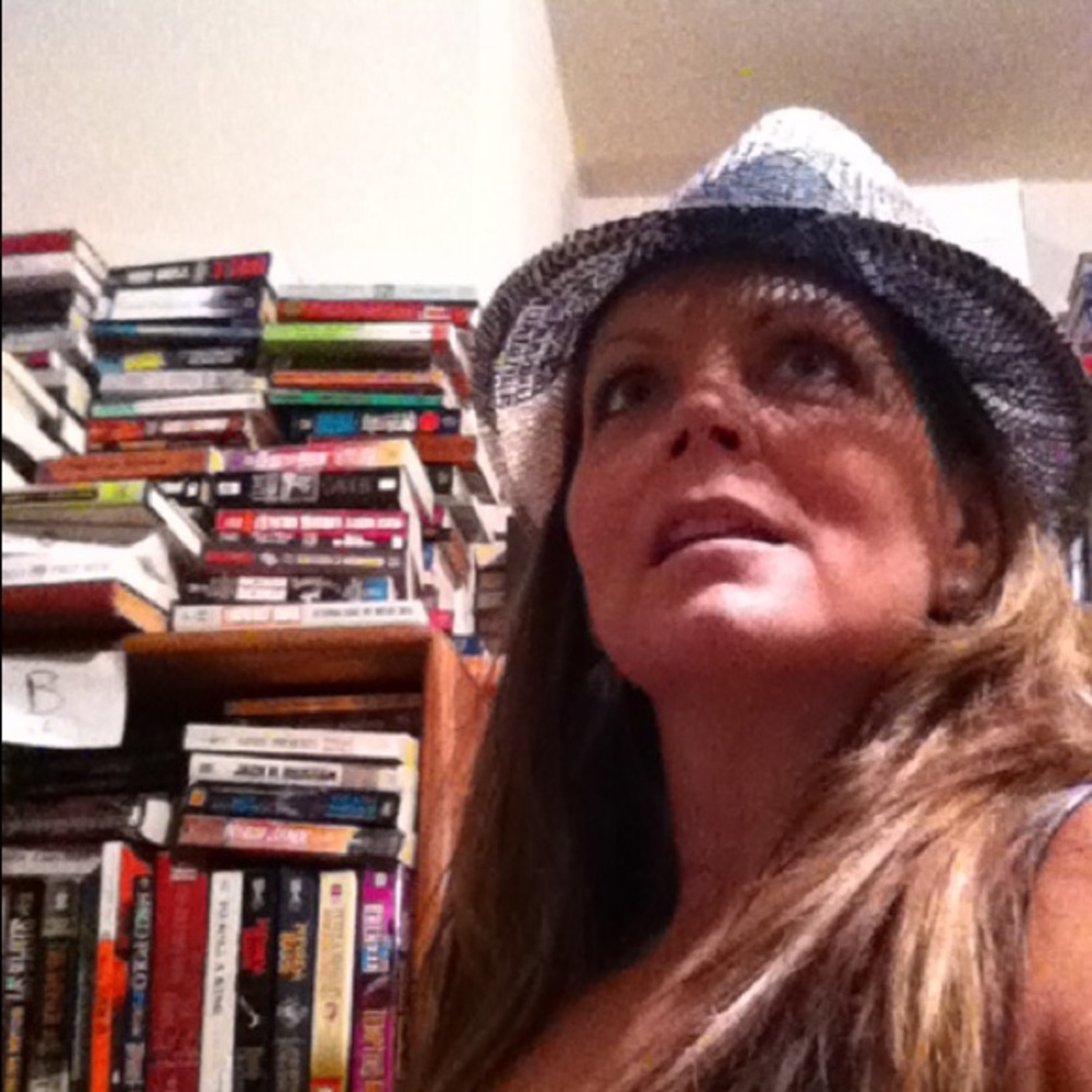 Meet your Posher, Sherry